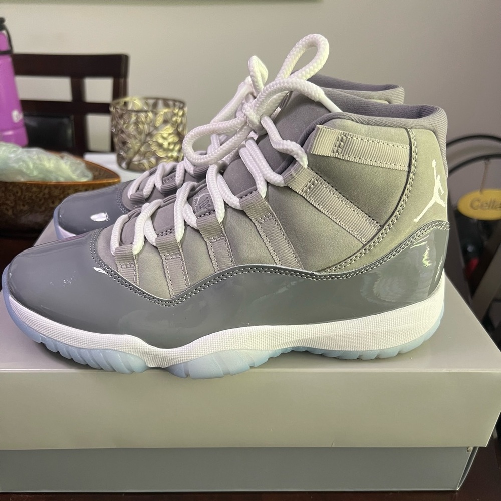 Like New Retro Jordan 11 “cool grey” size 7.5 in men, 9 in women’s.